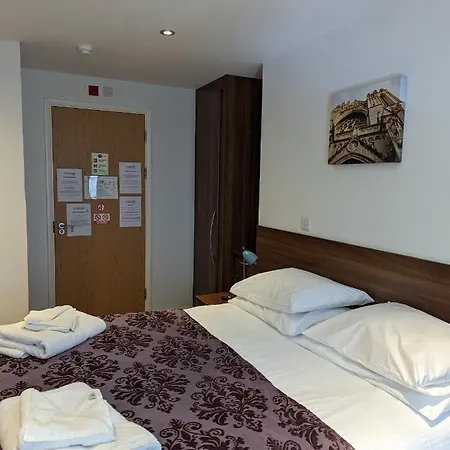 Barley Sheaf, Old Bridge Street En Rooms, Only Truro