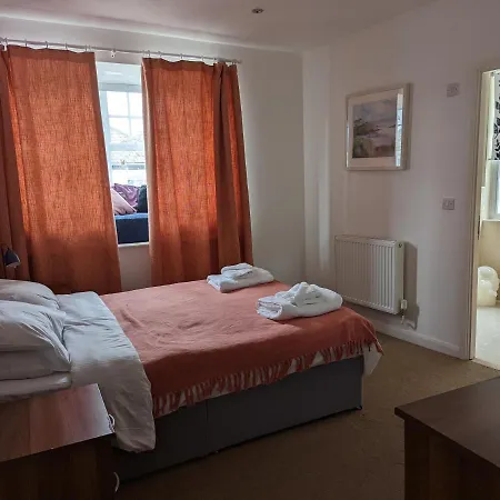 Barley Sheaf, Old Bridge Street En Rooms, Only 2* Truro