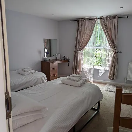 Barley Sheaf, Old Bridge Street En Rooms, Only 2*